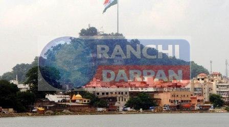 राँची पहाड़ी मंदिरः भारत का एकमात्र मंदिर, जिसके शिखर पर लहराता है तिरंगा