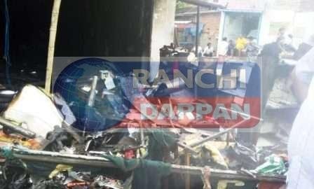 पंडराः मोटर पार्ट्स की दुकान में लगी भीषण आग, 60 लाख का सामान जलकर राख