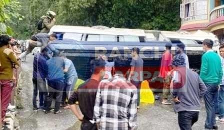 सिक्किम में रांची संत जेवियर्स कॉलेज के छात्रों की बस दुर्घटनाग्रस्त, कई जखमी