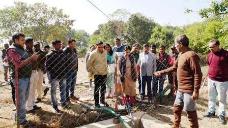 MNREGA commissioner reviewed the progress of development schemes in Nagdi block 2