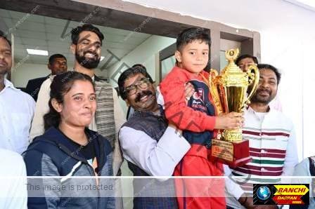 राज्य स्तरीय सब जूनियर नेटबॉल प्रतियोगिता विजेता टीम ने मुख्यमंत्री से मुलाकात की 1 राज्य स्तरीय सब जूनियर नेटबॉल प्रतियोगिता विजेता टीम 1