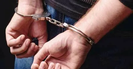 पुलिस ने 20 करोड़ गबन मामले में पीएचईडी कर्मी को 51 लाख कैश के साथ दबोचा 1 Police arrested PHED employee with Rs 51 lakh cash in Rs 20 crore embezzlement case