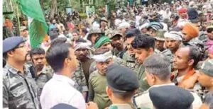 Agitation Assistant policemen going to gherao Raj Bhavan were stopped in Morhabadi