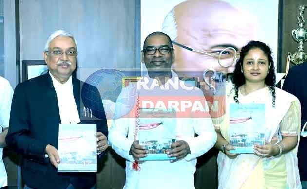 Chief Minister couple released the book of Advocate General