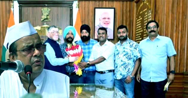 राज्यपाल से थानेदार की मुलाकात को लेकर X पर पोस्ट डिलीट कर फंस गए मंत्री! 2 The minister got into trouble after deleting the post on X regarding the meeting of the police station in-charge with the Governor!