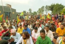 Middlemen dominate Rahe Zone Block Office JLKM fierce protest