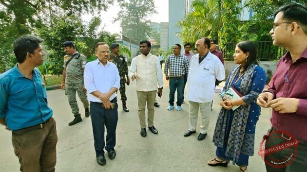 राँची सदर अस्पताल के औचक निरीक्षण के दौरान संतुष्ट दिखे उपायुक्त 1 The Deputy Commissioner appeared satisfied during the surprise inspection of Ranchi Sadar Hospital