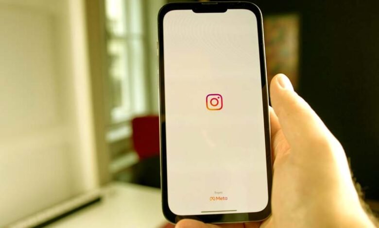How to safely download a video from Instagram. Learn the full details