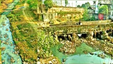 90 करोड़ खर्च के बाबजूद यूं गंदा नाला बना है हरमू नदी! 4 Despite spending 90 crore rupees the Harmu river has turned into a dirty drain