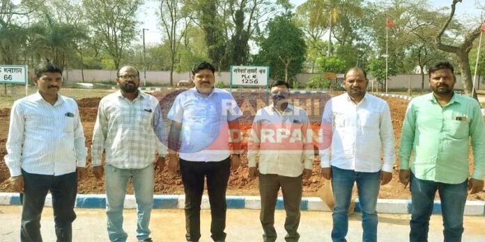 अब राजधानी में फर्जी दस्तावेज बनाकर हाइकोर्ट के जस्टिस की जमीन बेच दी अब राजधानी में फर्जी दस्तावेज बनाकर हाइकोर्ट के जस्टिस की जमीन बेच दी