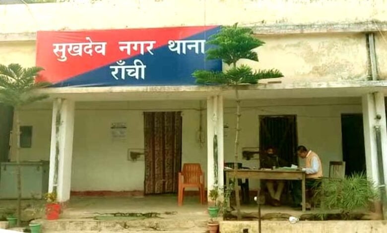 कुटुंब न्यायालय की अवहेलना पड़ी भारी, SSP सुखदेवनगर SHO का वेतन रोकने का आदेश 1 Disobeying the court proved costly order issued to withhold the salaries of the SSP and the SHO of Sukhdevnagar