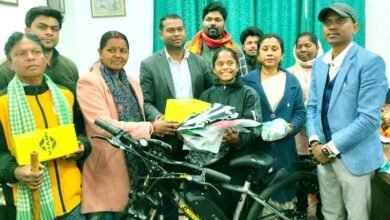 The CO called footballer Anushka to the Ormanjhi Zonal Office and inquired about her