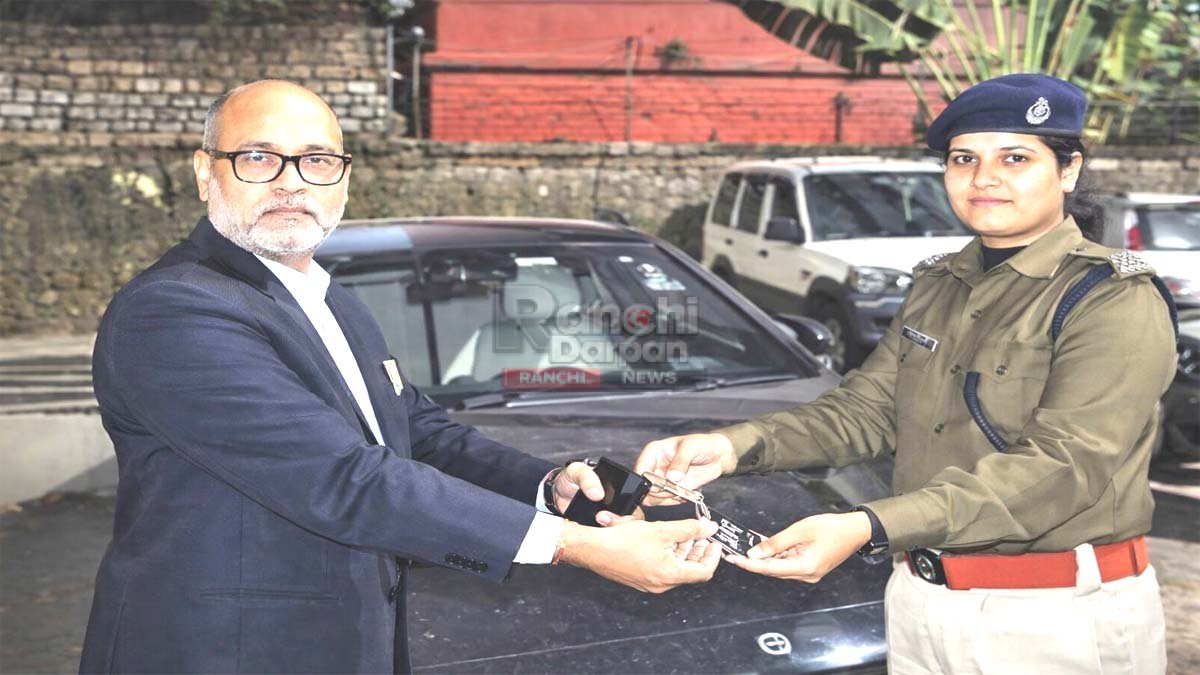 highcourt warning police for not releasing car ranchi