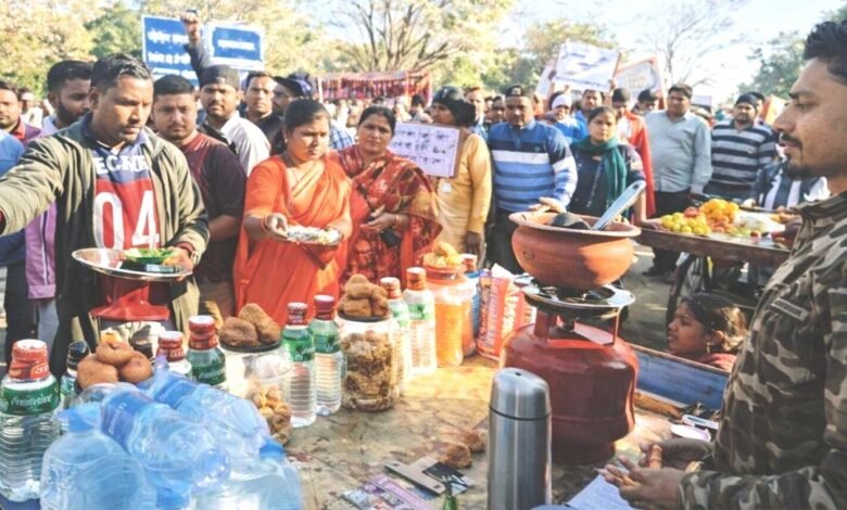 cip surakshak bhiksha andolan kanke mla assurance