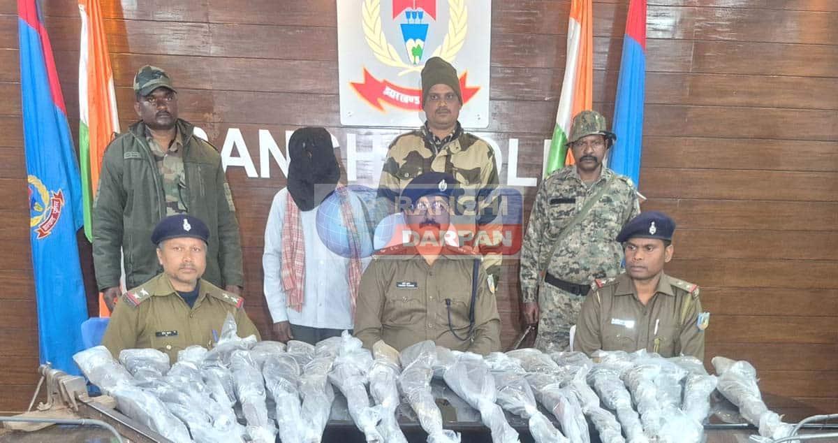 सीताडीह में लोहार के घर से निकली मिनी गन फैक्ट्री, अड्डा देख दंग हुई पुलिस