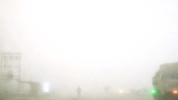 Fog on highway Ranchi patna road