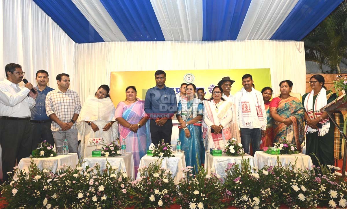 रांची ने दिखाई सामाजिक सौहार्द की मिसाल: बोले उपायुक्त- ‘टीम रांची’ बनी शहर की शान 1 ‘Team Ranchi’ Spirit Wins Praise from District Administration